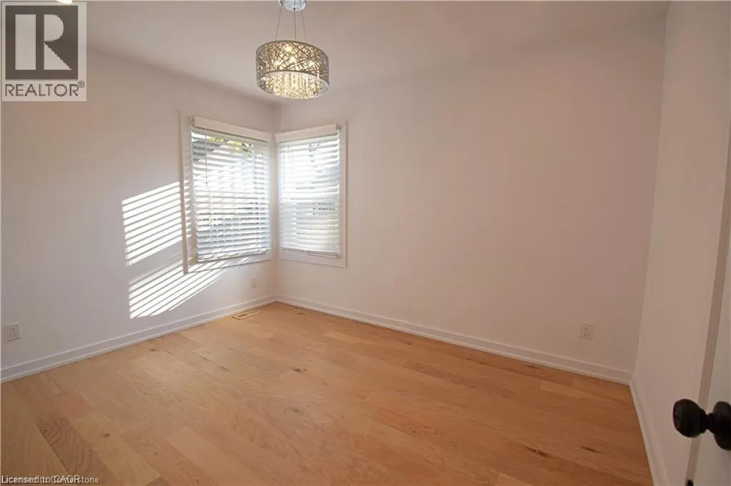 4 LANCASTER Avenue