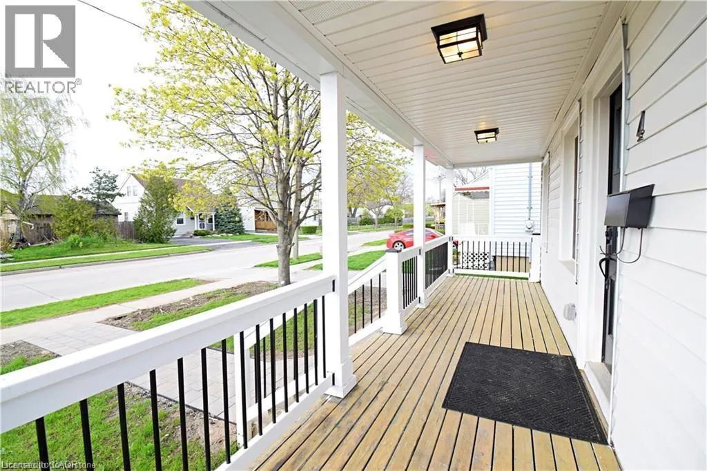 4 LANCASTER Avenue