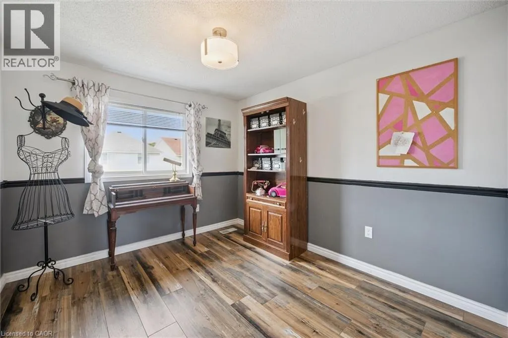 76 ELMA Place