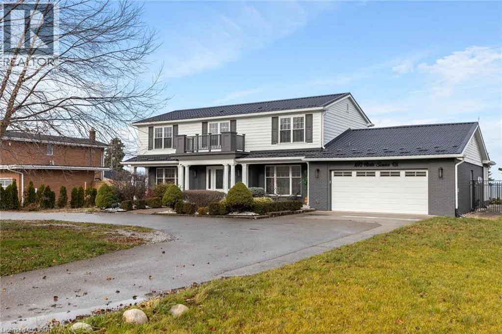 1073 N SERVICE Road