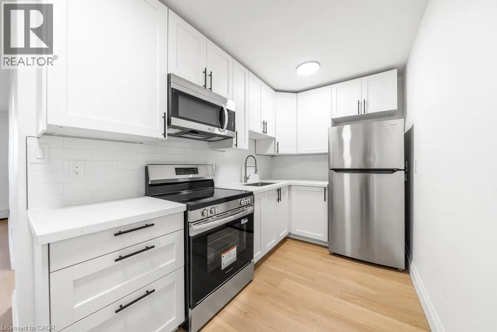 223 JACKSON Street W Unit# 808, #808