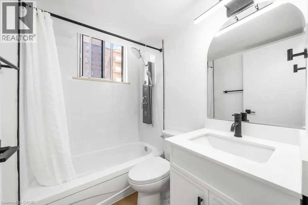 223 JACKSON Street W Unit# 808, #808