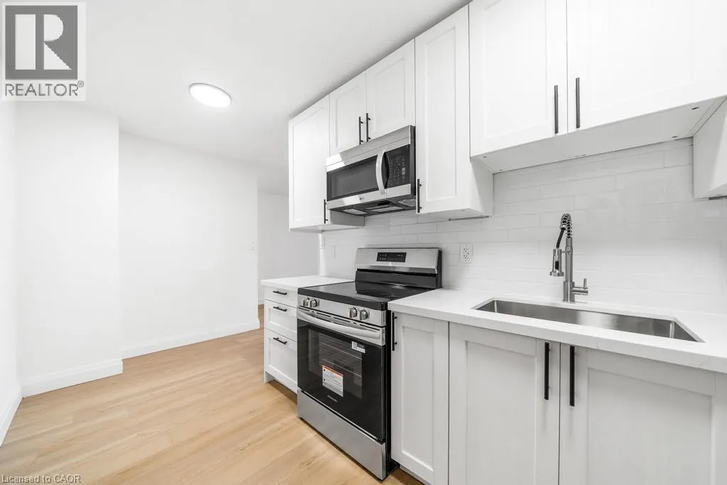223 JACKSON Street W Unit# 808, #808