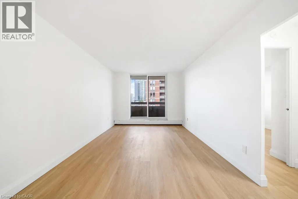 223 JACKSON Street W Unit# 808, #808