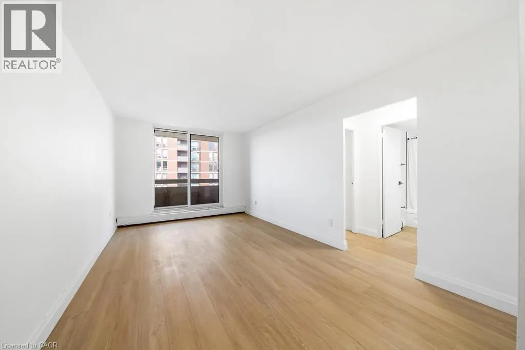 223 JACKSON Street W Unit# 808, #808