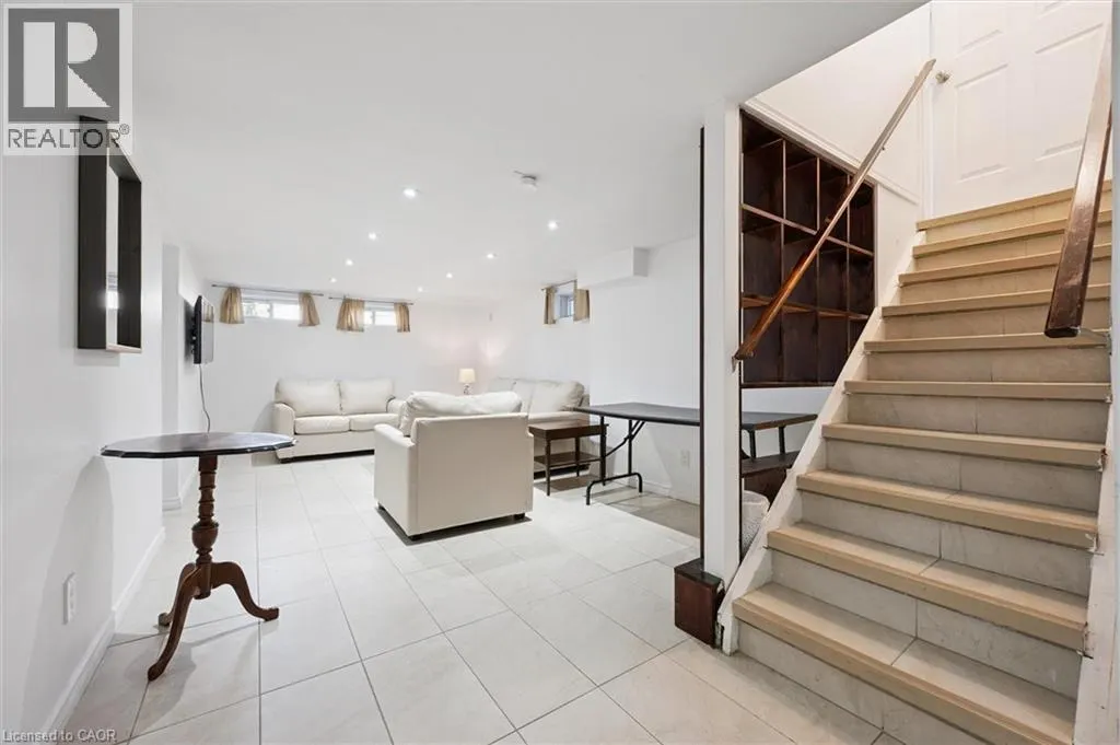 18 CAMBRIDGE Avenue Unit# Lower, #Lower