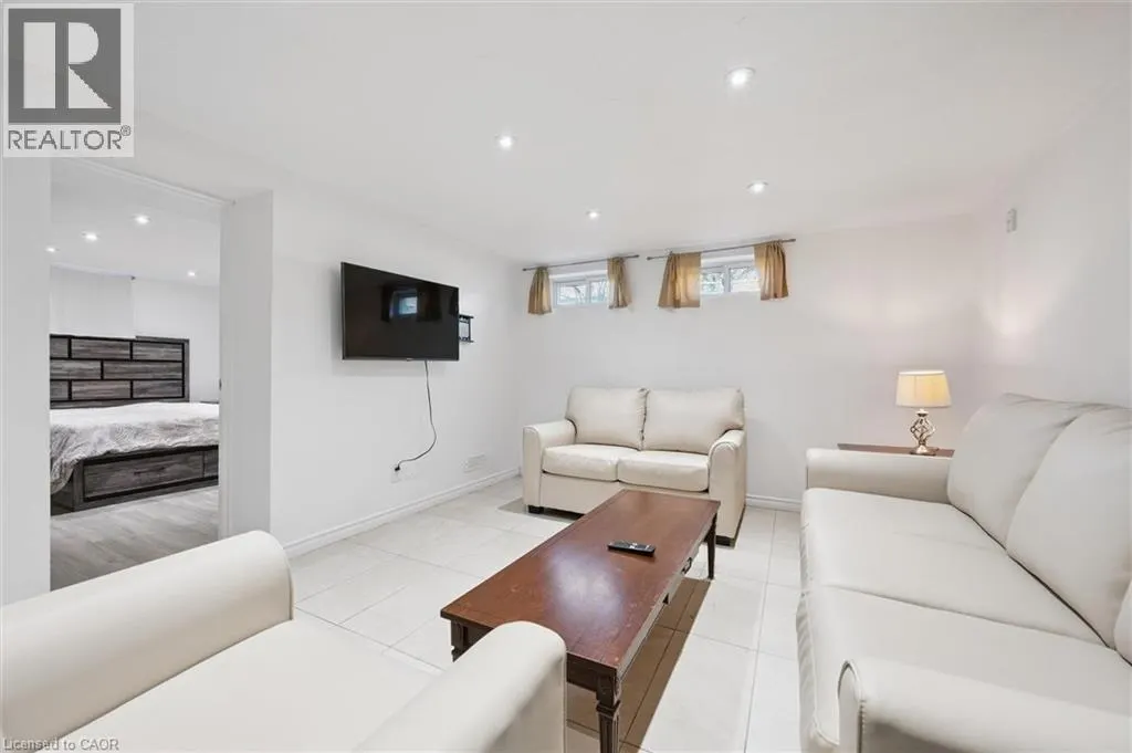 18 CAMBRIDGE Avenue Unit# Lower, #Lower