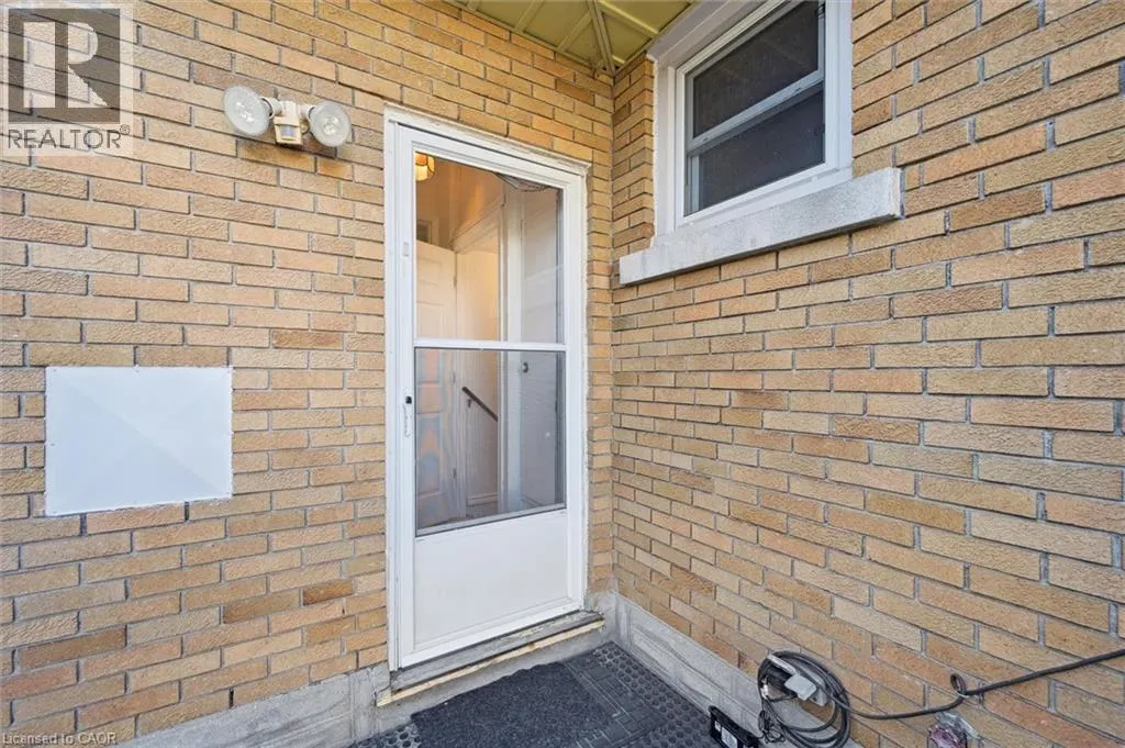 18 CAMBRIDGE Avenue Unit# Lower, #Lower