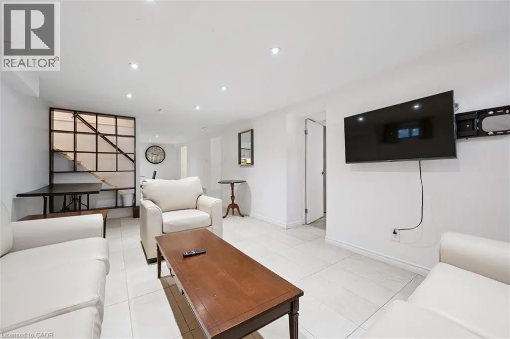 18 CAMBRIDGE Avenue Unit# Lower, #Lower
