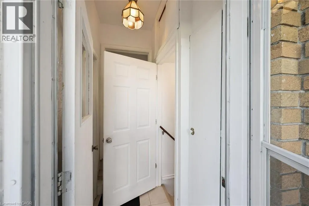 18 CAMBRIDGE Avenue Unit# Lower, #Lower