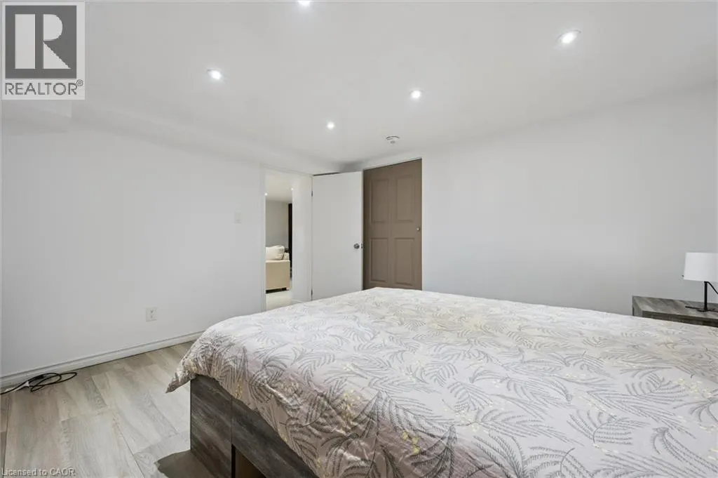 18 CAMBRIDGE Avenue Unit# Lower, #Lower