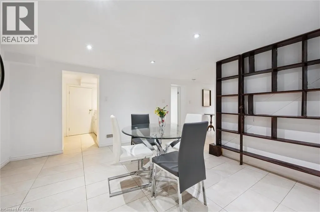 18 CAMBRIDGE Avenue Unit# Lower, #Lower