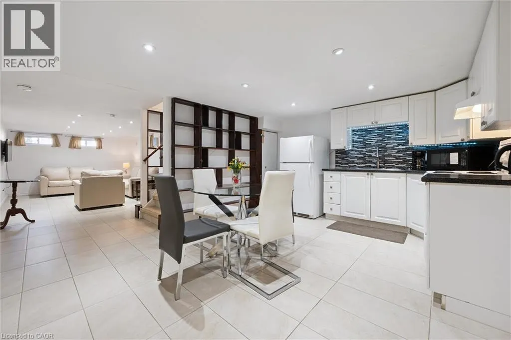 18 CAMBRIDGE Avenue Unit# Lower, #Lower
