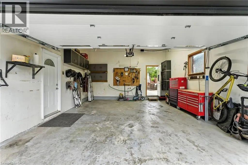20 WOODFIELD Avenue