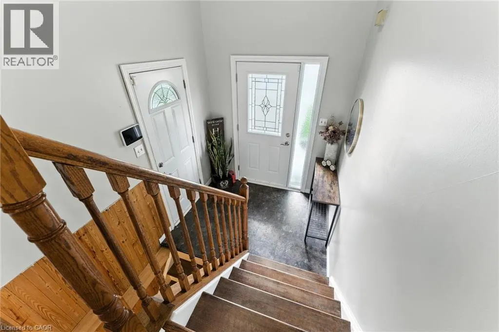 20 WOODFIELD Avenue