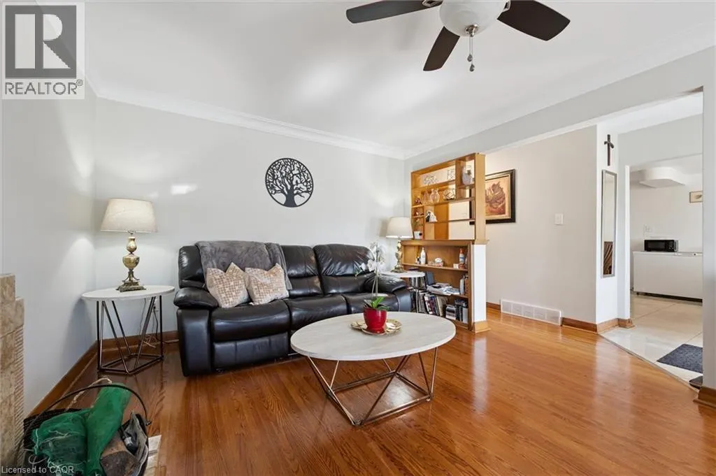 18 CAMBRIDGE Avenue Unit# Rms. 1 & 3, #Rms. 1 & 3