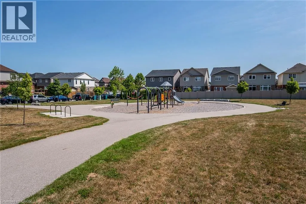 70 WILLOWRUN Drive Unit# H 3, #H 3