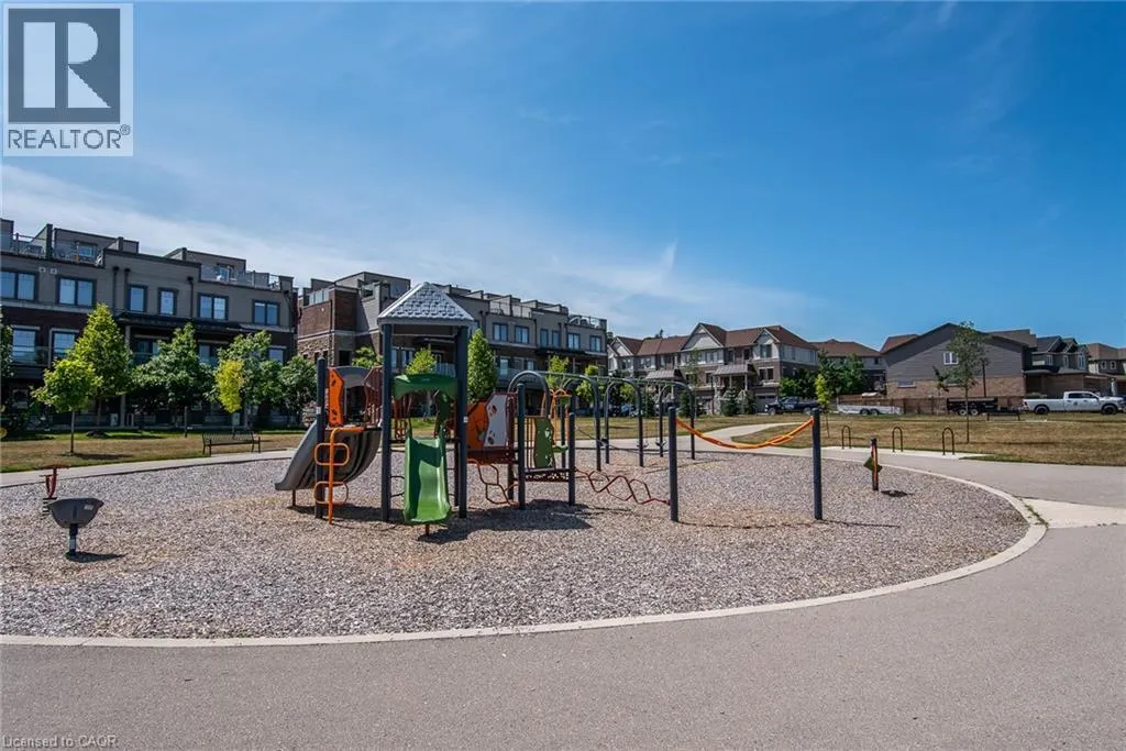 70 WILLOWRUN Drive Unit# H 3, #H 3