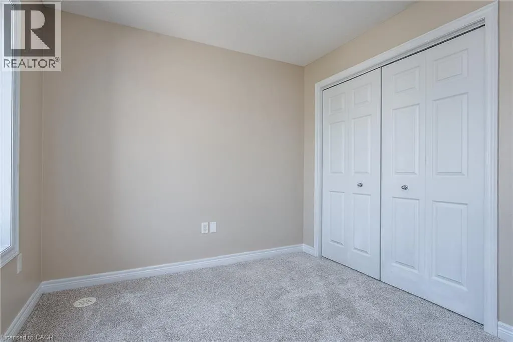 70 WILLOWRUN Drive Unit# H 3, #H 3