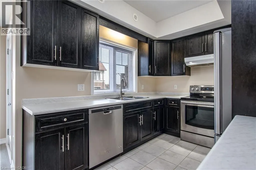 70 WILLOWRUN Drive Unit# H 3, #H 3