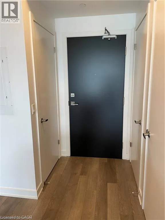 5220 DUNDAS Street Unit# 412, #412