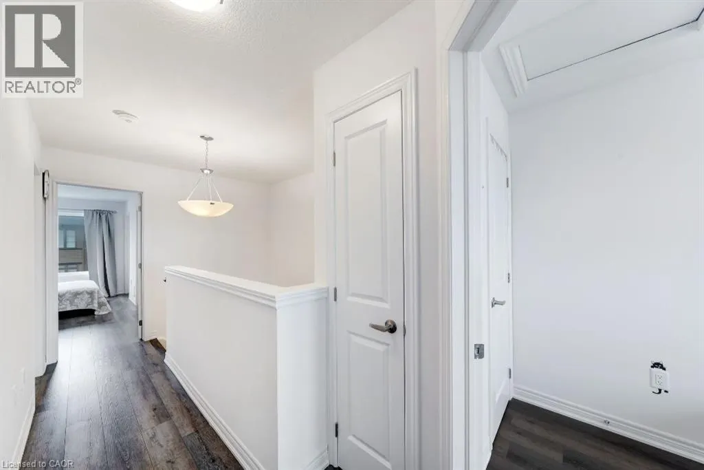 120 COURT Drive Unit# 44, #44