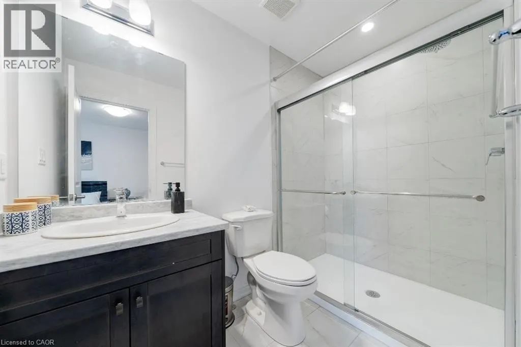 120 COURT Drive Unit# 44, #44