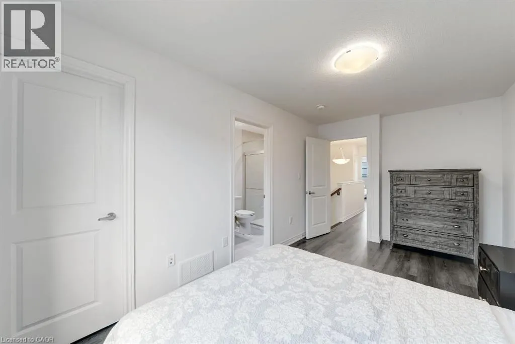 120 COURT Drive Unit# 44, #44