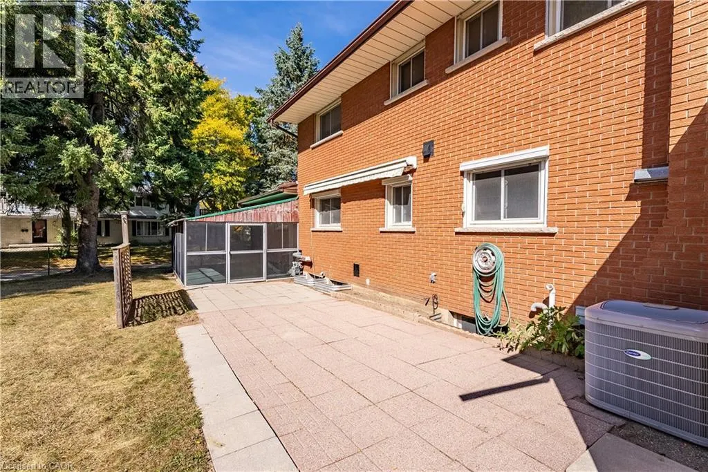 55 AMOS Avenue