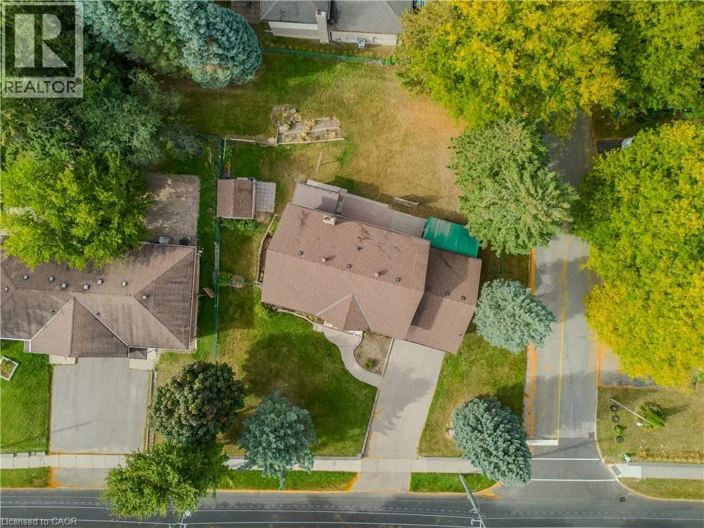 55 AMOS Avenue