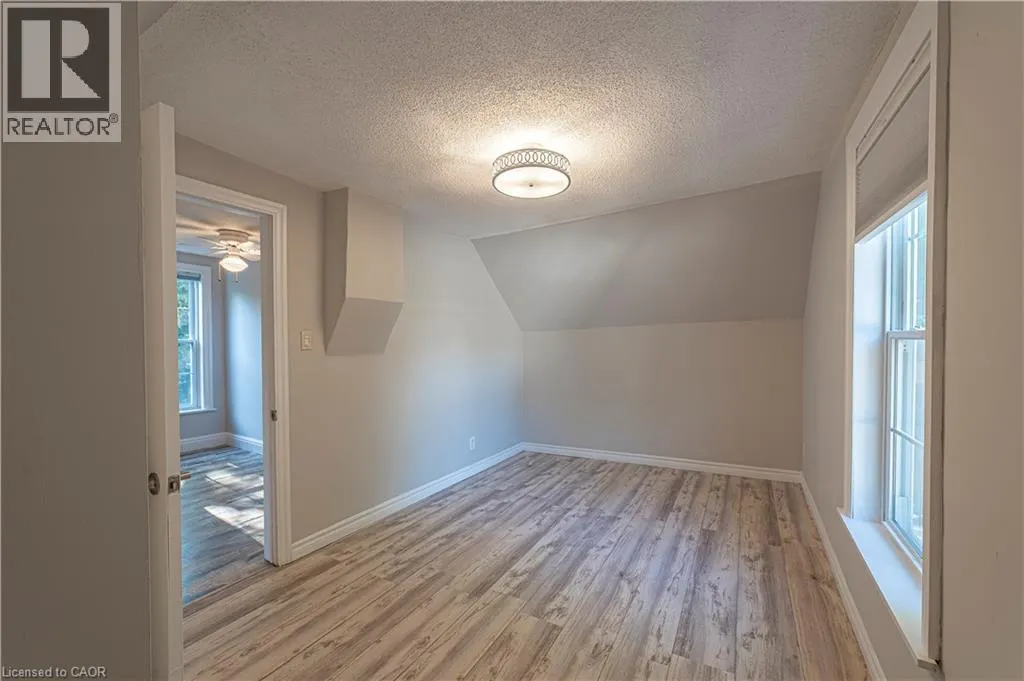 12 MAPLE Avenue