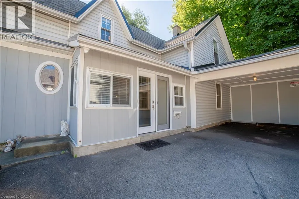 12 MAPLE Avenue