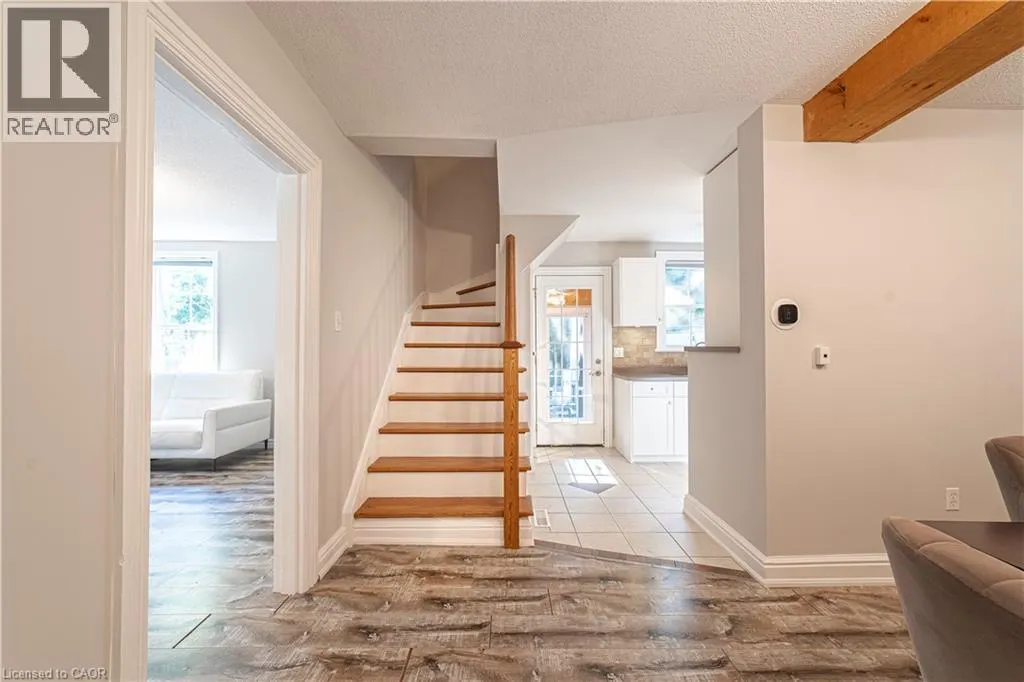 12 MAPLE Avenue