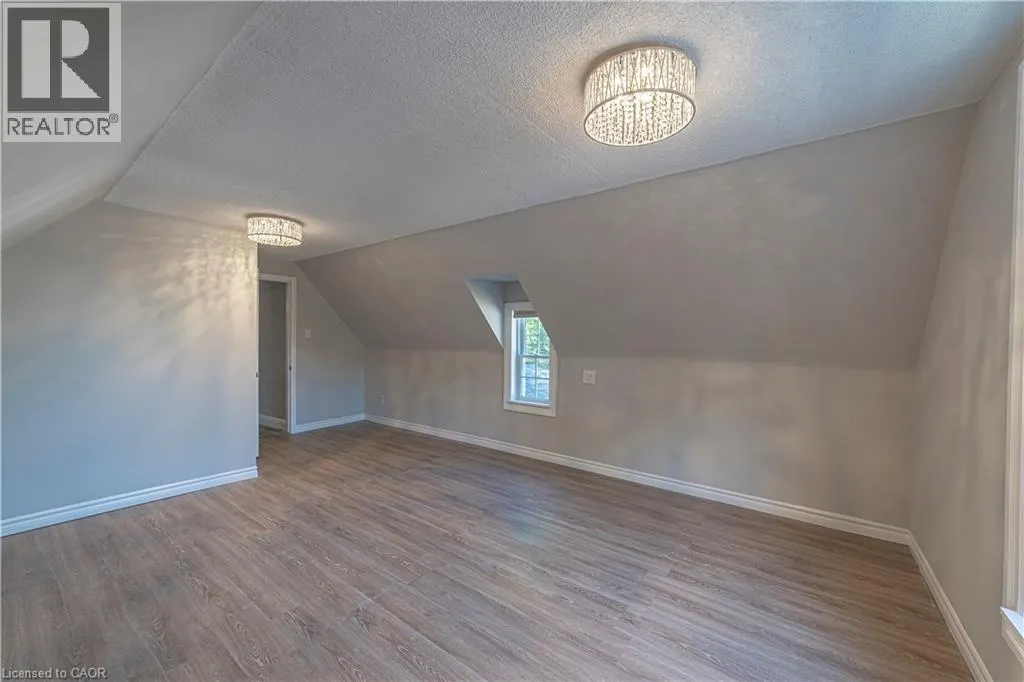 12 MAPLE Avenue