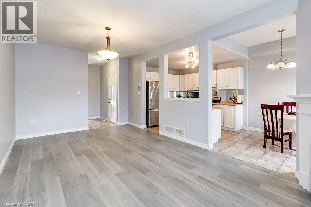 7 PALACEBEACH Trail