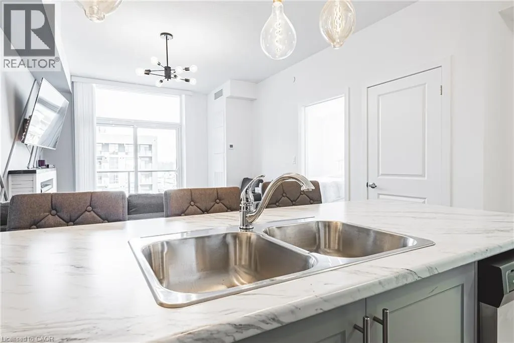 460 DUNDAS Street E Unit# 327, #327