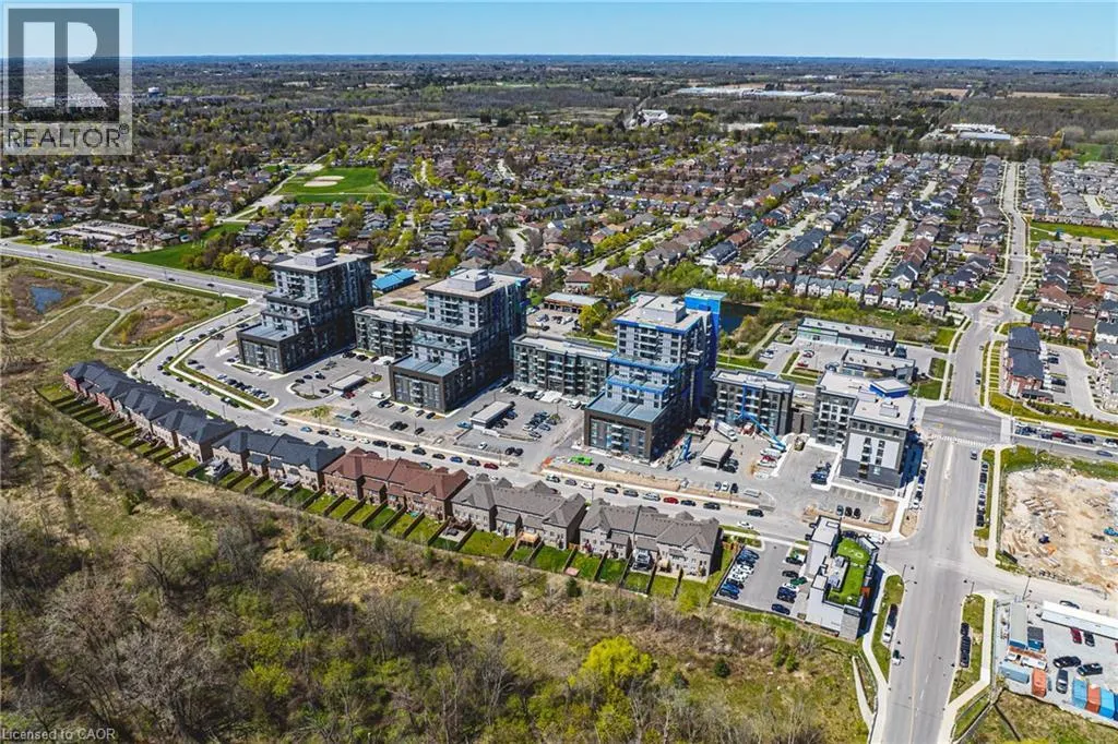 460 DUNDAS Street E Unit# 327, #327