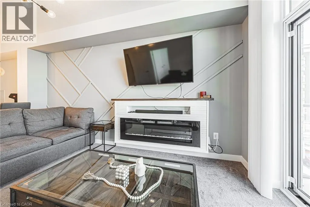 460 DUNDAS Street E Unit# 327, #327