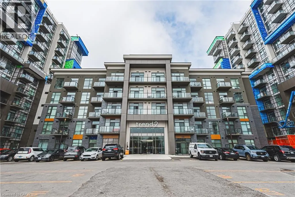 460 DUNDAS Street E Unit# 327, #327