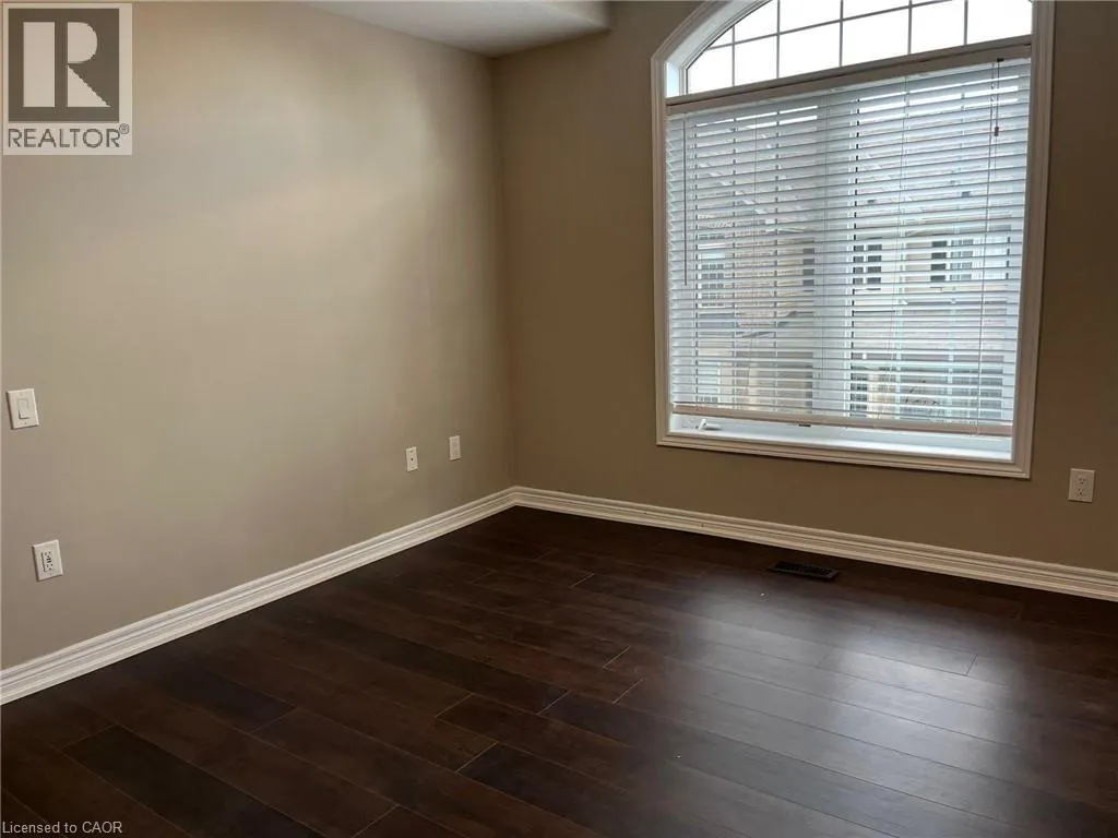 377 CRANBROOK Common