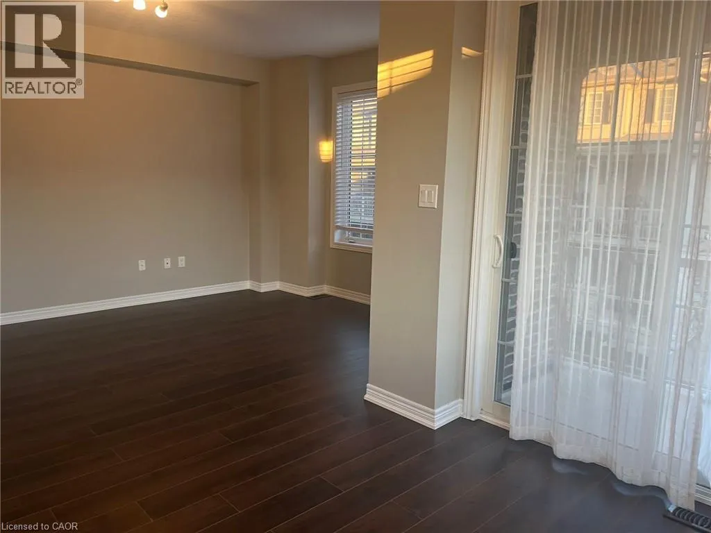 377 CRANBROOK Common
