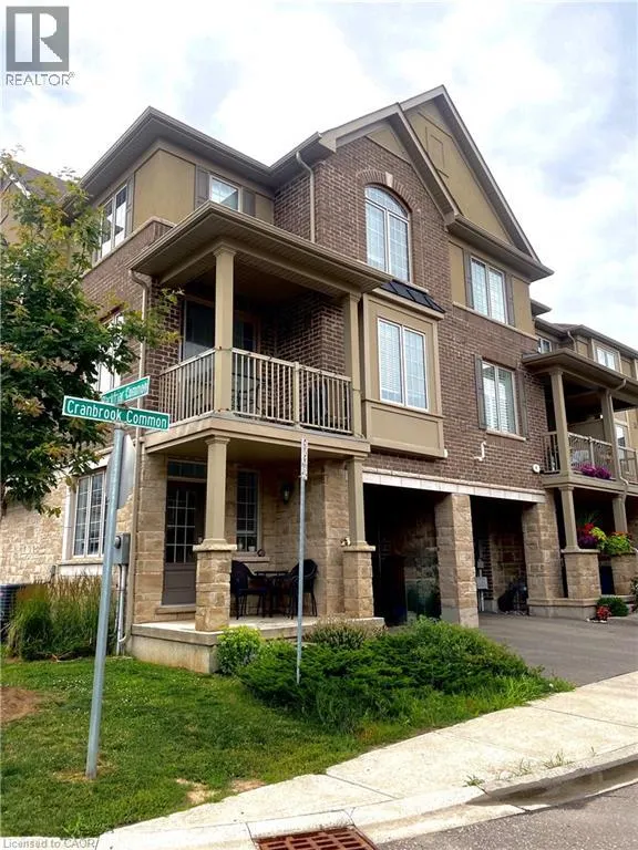 377 CRANBROOK Common