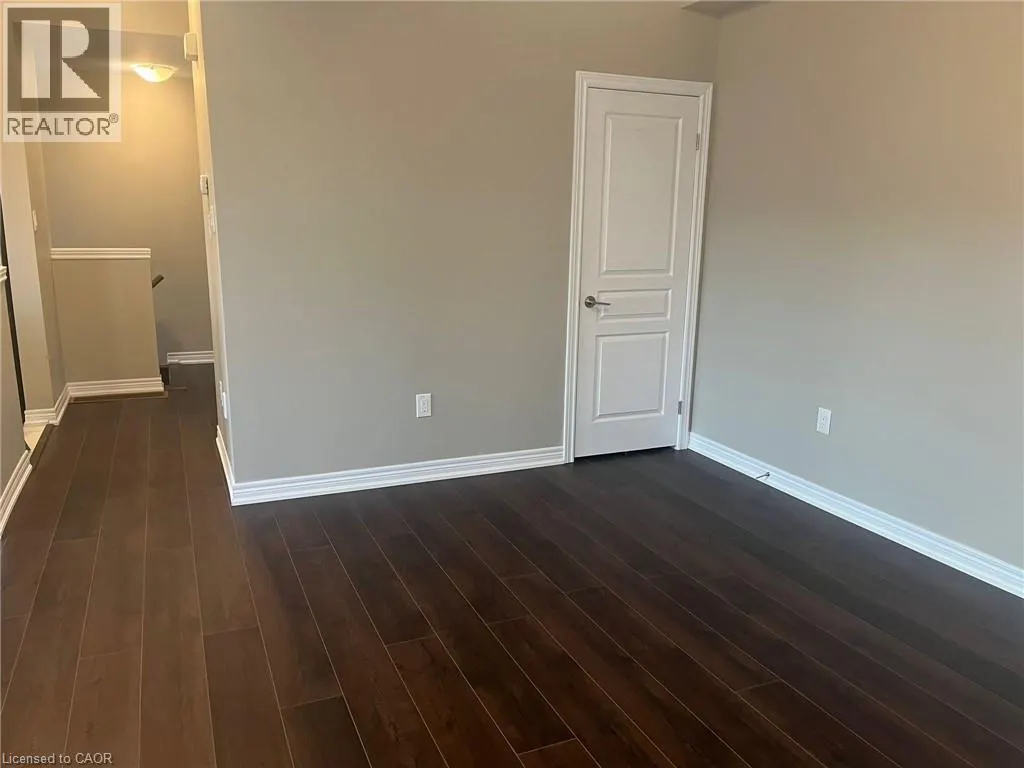 377 CRANBROOK Common