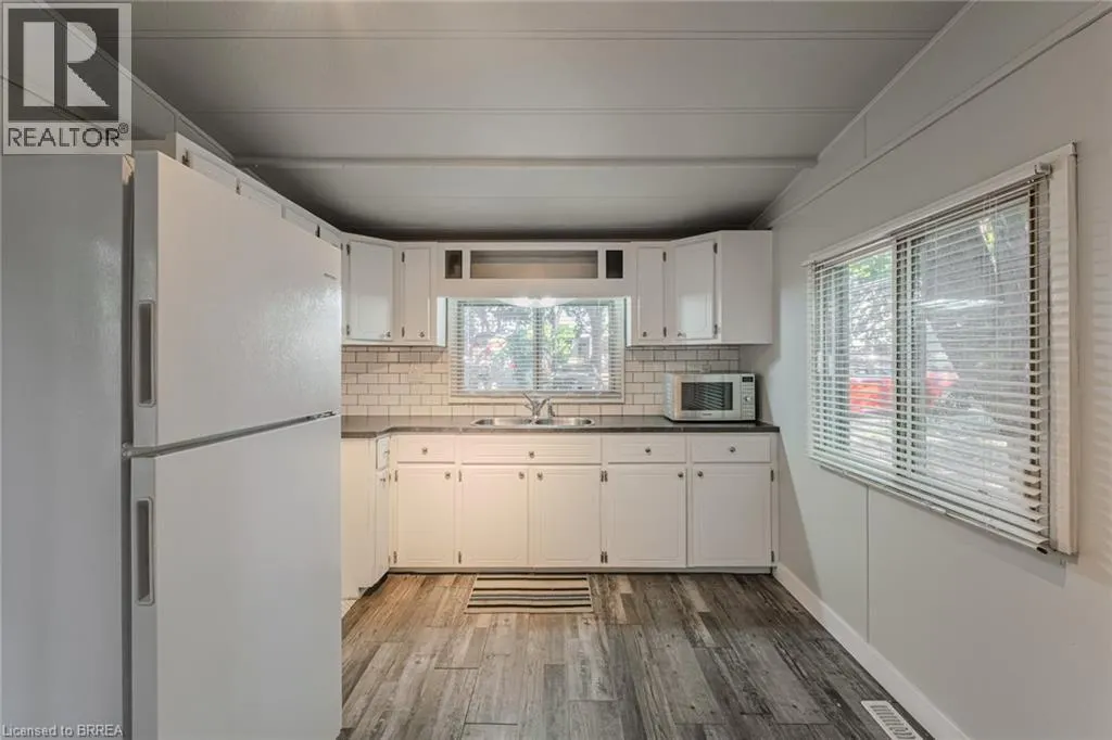99 FOURTH CONCESSION Road Unit# 196, #196