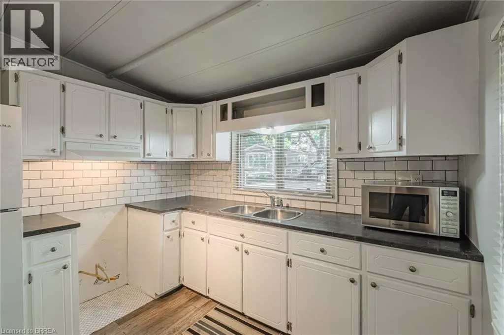 99 FOURTH CONCESSION Road Unit# 196, #196