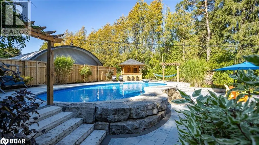 112 LAKESHORE Road W