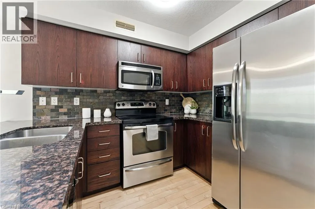 35 MOUNTFORD Drive Unit# 59, #59