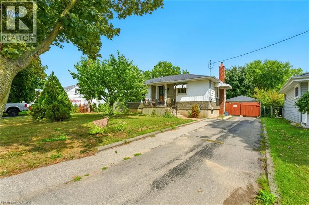 11 JAMES Avenue