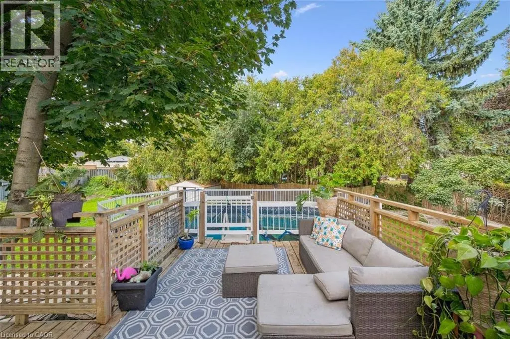 15 AVRA Court