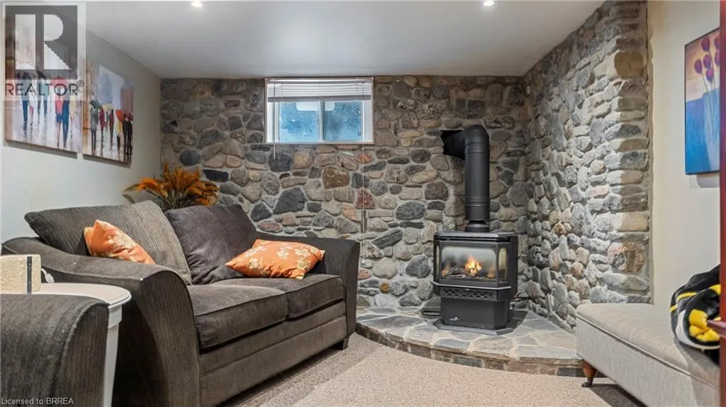 863 WINDHAM 12 Road